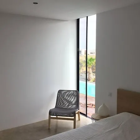 Minimalist House With Volcano View & Heated Pool Holiday home