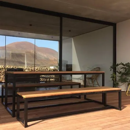 Minimalist House With Volcano View & Heated Pool Holiday home *