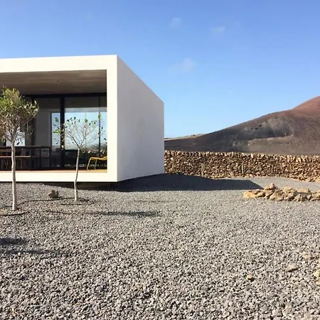 Minimalist House With Volcano View & Heated Pool Lajares