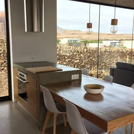 Holiday home Minimalist House With Volcano View & Heated Pool Lajares