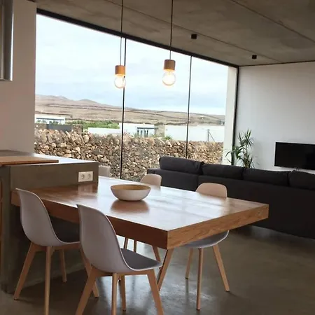 Minimalist House With Volcano View & Heated Pool
